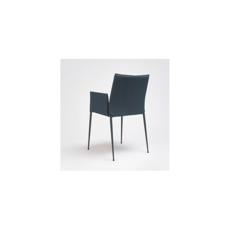 MOKA ARMCHAIR